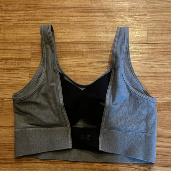 Under Armour MD Sports Bra - Picture 2 of 4